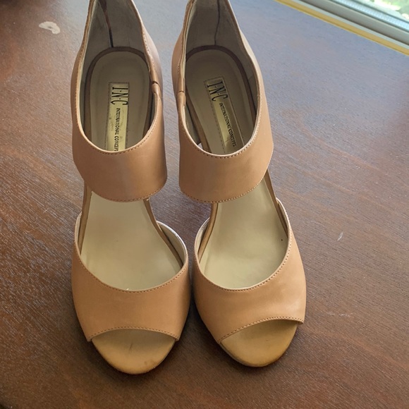 INC INTERNATIONAL CONCEPT shoes in tan color Size 6M - Picture 3 of 9